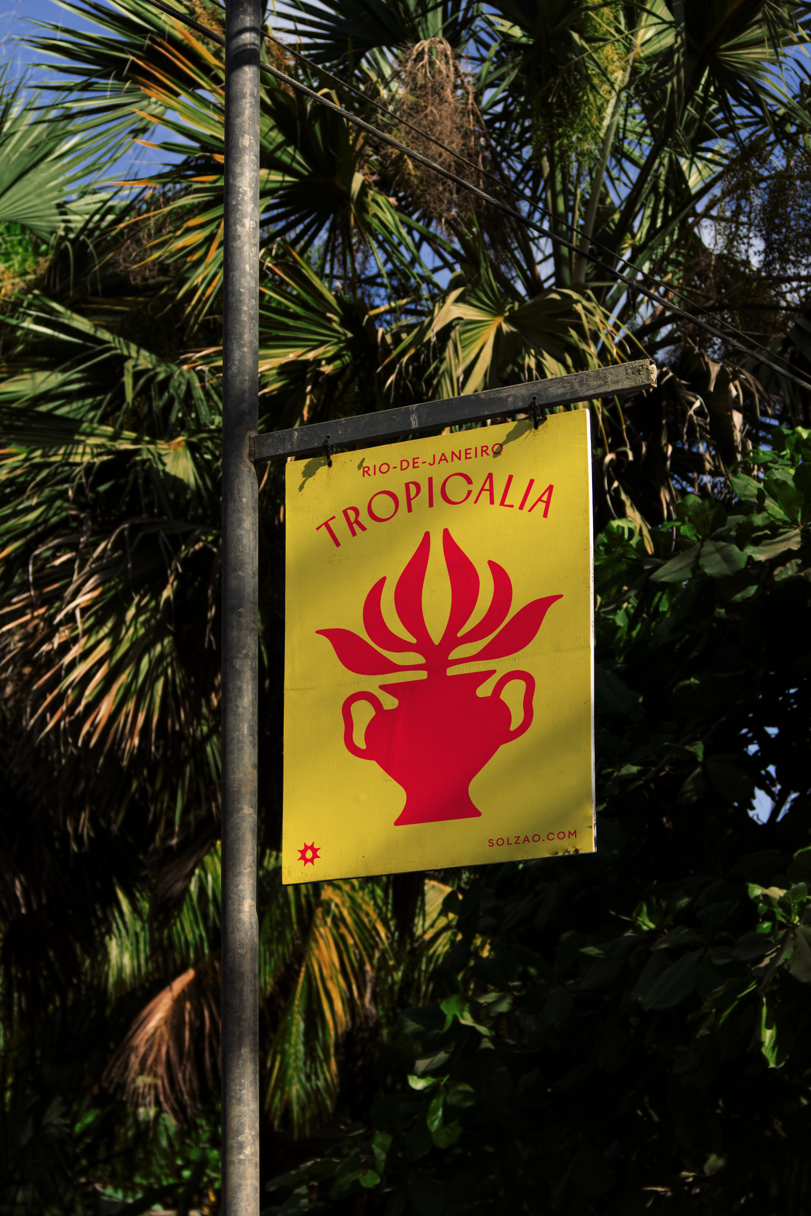 Graphic depicting a mountain peak at sunset cropped in a circle with the words RANGE CRAZY above and below.